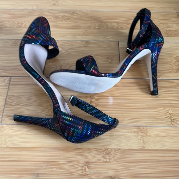 Mix No. 6 4 inch heel ! - Picture 4 of 4